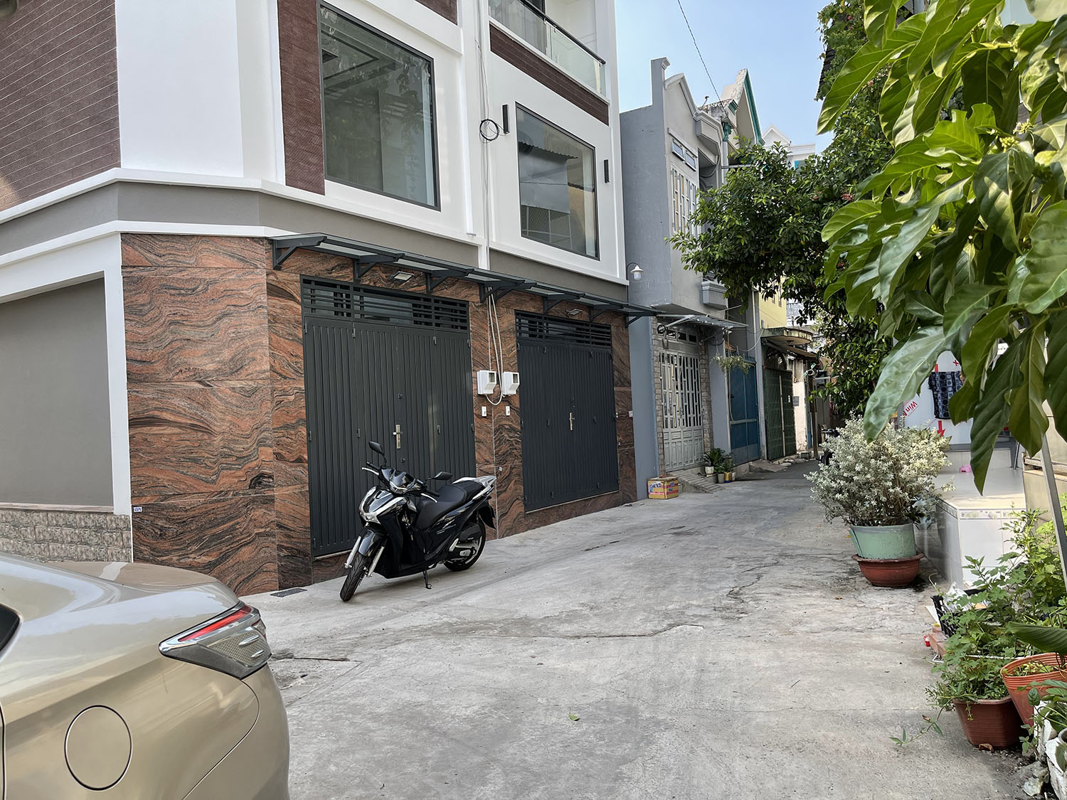 Mở bán 4 căn nhà 3 lầu tkế Singapore, full n.thất, mới 100%, hẻm ôtô Nguyễn Văn Lượng-gần City Land